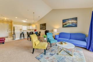 Charming Condo with Balcony, 1 Mi to UNC Charlotte! - 7