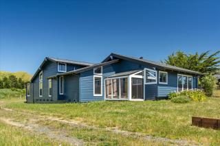 The Bodega House - New Rental Near Salmon Creek - Bodega Bay - 9