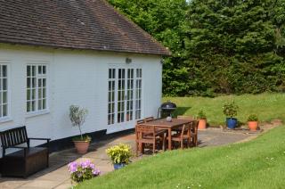 NEW - Beautiful, spacious Beechwood Lodge with lovely gardens - Chalfont Saint Giles - 1