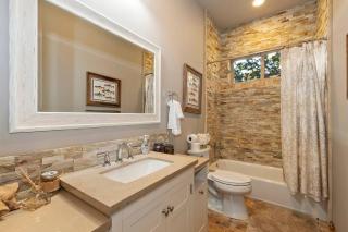 Upscale Designer Chalet Amazing Game Room! - Big Bear Lake - 9