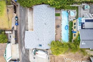 NEW BEACH Pool Home, New Industrial OCEAN Vibe, Hot Tub, Pool, Views - 1