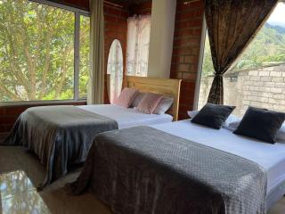 Holiday House - 3 Bedroom 3 Bathroom - Baños - 2