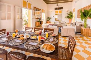 Casa en la mejor plaza de la ciudad vieja - Cartagena de Indias - 1