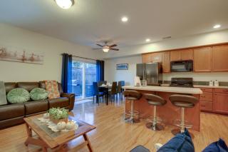 Sandy Townhome, 1 Mi to Meinig Memorial Park! - Sandy - 4