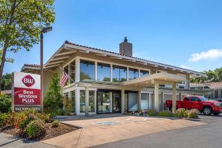 Best Western Plus Inn Scotts Valley - 1