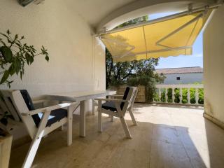 Cozy Apartment with Private Terrace - Mandre - 3