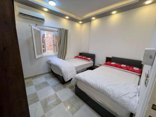 Spacious 2-Bedroom Apartment - Families Only - 3