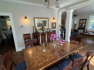Spacious Central Gardens Home and Carriage House - 5
