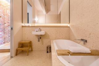 VAQUAY Charlies Chocolate Factory in Fitzroy - Melbourne - 9