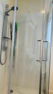 Sunny house with garden views - 8