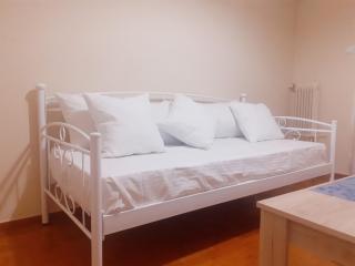 A-Apartments -- Agiou Therapontos - Atene - 9