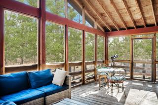 Cabin w New Hot Tub, River, Kayak, WiFi, & Fire Pit - Morton Grove - 7