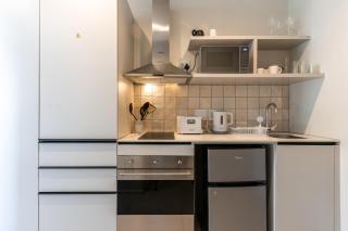 The Rose 107: Modern Corner Unit with Balcony ~ - Cidade Do Cabo - 6