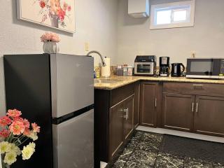 Spacious 2Beds Suite Close to Downtown and UC Davis Medical Center - 5