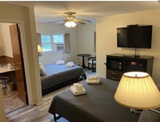 Colton Point Motel - Gaines - 8