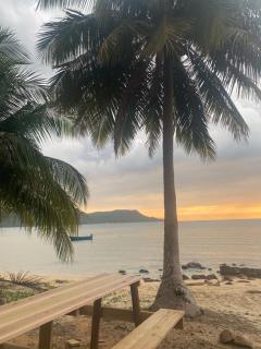 Lily's Beach Bungalows - 1