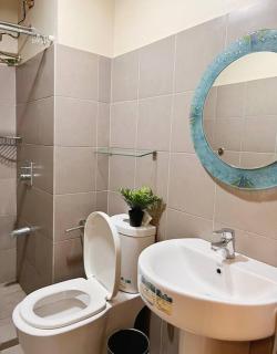 A Comfy Studio in Salcedo, Makati! + WI-FI & POOL - Manila - 8