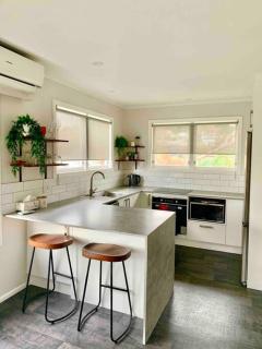 Centrally located and recently renovated - 6