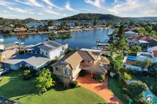 Aircabin - Woy Woy - Water Front - 6 Beds Lux Home - Daleys Point - 8