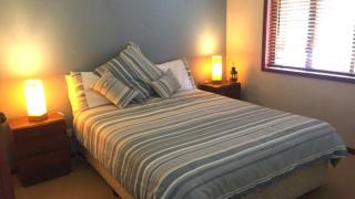 Modern Holiday Haven - Hawks Nest - 5