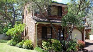 Modern Holiday Haven - Hawks Nest - 1