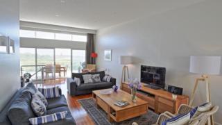 Immaculate 'majestic Views' - Hawks Nest - 5