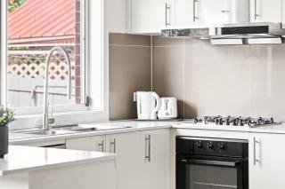 Serene Double Room in Panania - Close to Stations & Shops - Shared Bathroom - Panania - 7