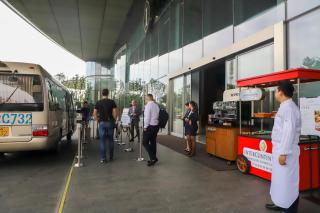 InterContinental Guangzhou Exhibition Center by IHG - Free shuttle between hotel and Exhibition Center during Canton Fair & Exhibitor registration Counter - Canton - 1