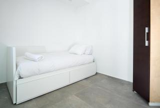 2 BR next to Old City with Patio by FeelHome - Jerusalem - 8