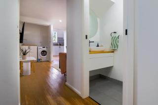 Bee at Scenic I 2 BR Apartment near Geelong CBD - Geelong - 6