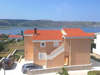 Apartment in Rtina/Zadar Riviera 8161 - Miočić - 9
