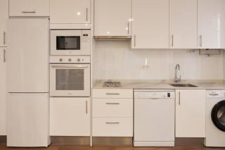 Amplio alojamiento centro barrio del Oeste - 2