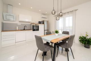 Apartment Gracin - Brand new with terrace and seaview - Trogir - 6