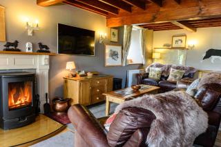Finest Retreats - Shepherds Cottage at Mile House Farm - 8