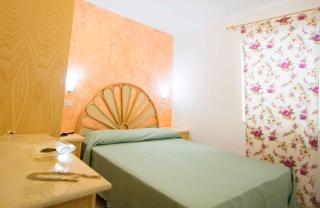 Resort Rocca di Vadaro - Beachfront Suites, Rooms & Apartments - Capo Vaticano - 1