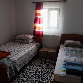 CASA ANDREEA - Novaci-Străini - 5