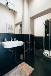 BOLOGNA SUITES - PRIVATE BATHROOM - 6