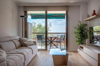 AT145 Pins, piscina, primera línea, vista mar - 9