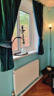 Spacious 2 Bed Bungalow - Enfield - 6