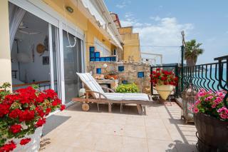 Poseidon Seafront Apartment by RentalsPro - Siviri Halkidiki - Siviri - 3