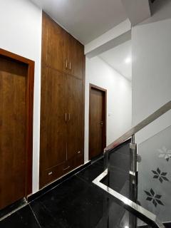 Shree Radha Vallabh Palace - 3