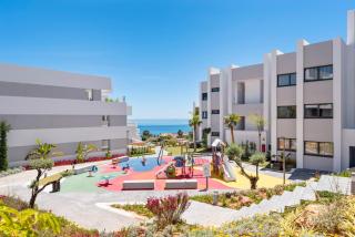Luxury Seaview Resort Apartment - 4