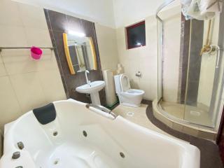 Seaside Beachfront Apartments - Mombasa - 2