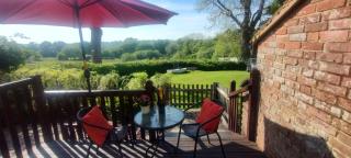Yew Tree Cottage - Westfield - 2