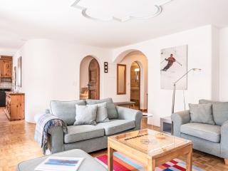 Apartment Chesa Mezzaun by Interhome - 1