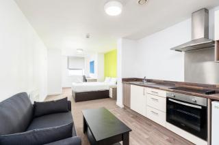 Studio flat, kitchenette, workspace, laundry - Nottingham - 4