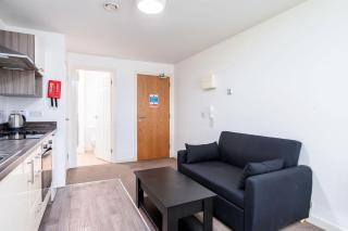 Studio flat, kitchenette, workspace, laundry - Nottingham - 1