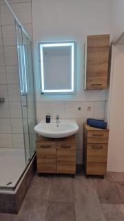 Traumwohnung in Allstadtnähe mit Netflix & WLAN - 6
