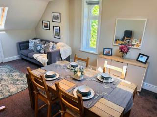 Squair Apartment - Buxton - 9