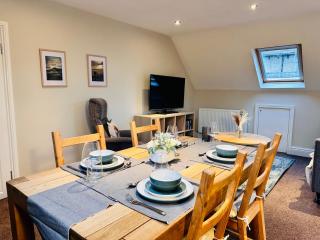 Squair Apartment - Buxton - 5
